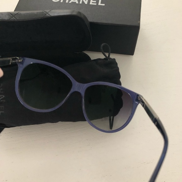 CHANEL Navy Blue Sunglasses
